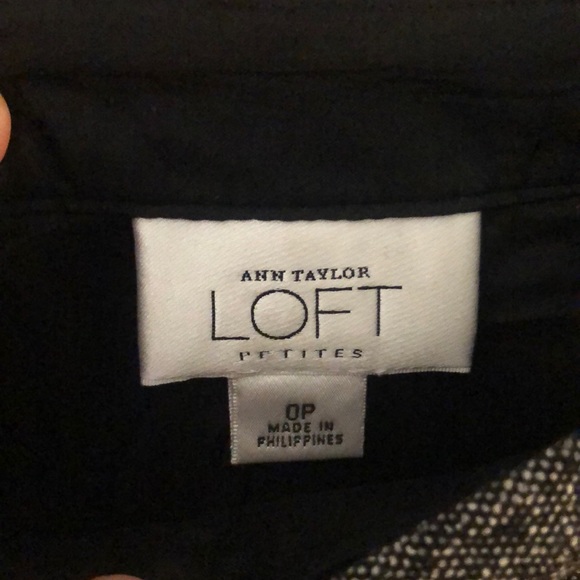 Grey wool and polyester pleated skirt - Picture 2 of 4